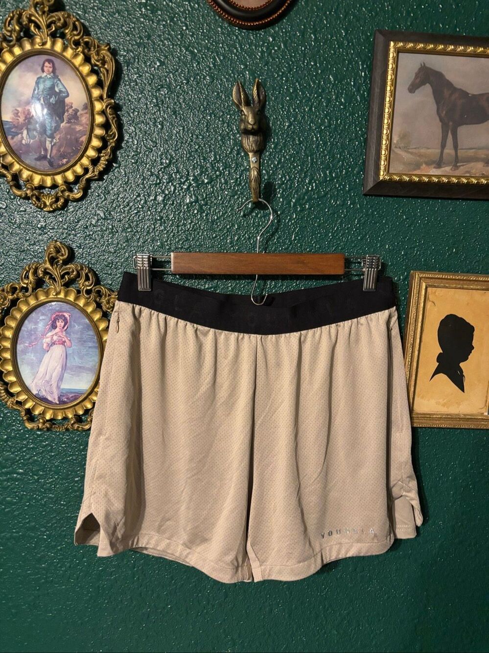 YoungLA Men’s Tan Lined 5” Shorts Sz Medium